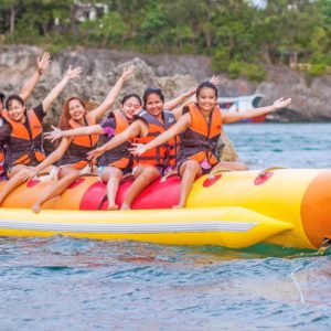 https://www.siam-experiences.com/wp-content/uploads/2021/07/BananaBoatActivityinBoracay-300x300.jpeg